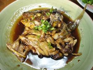 シマアジのアラ煮